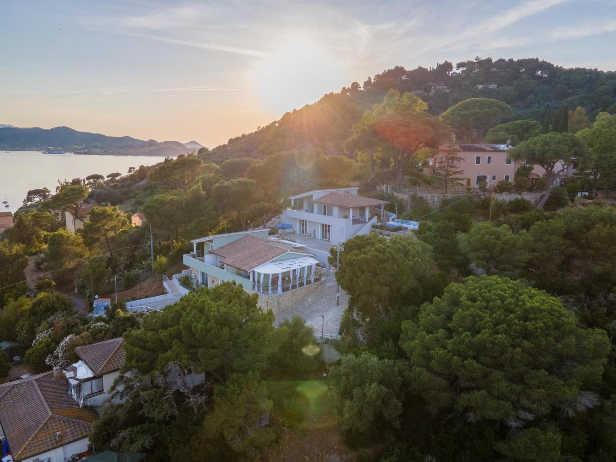 Elbitat Homes Bagnaia  Exterior photo